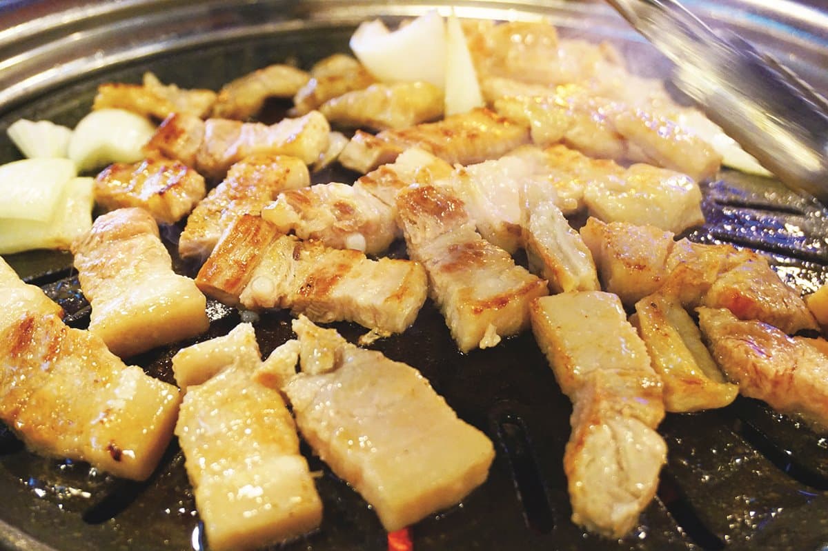花一餐不用500元!韓國弘大商圈烤肉、吃到飽必吃這4家 花一餐不用500元!韓國弘大商圈烤肉、吃到飽必吃這4家