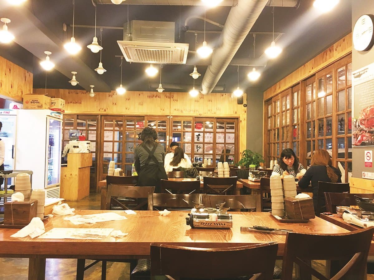 花一餐不用500元!韓國弘大商圈烤肉、吃到飽必吃這4家 花一餐不用500元!韓國弘大商圈烤肉、吃到飽必吃這4家
