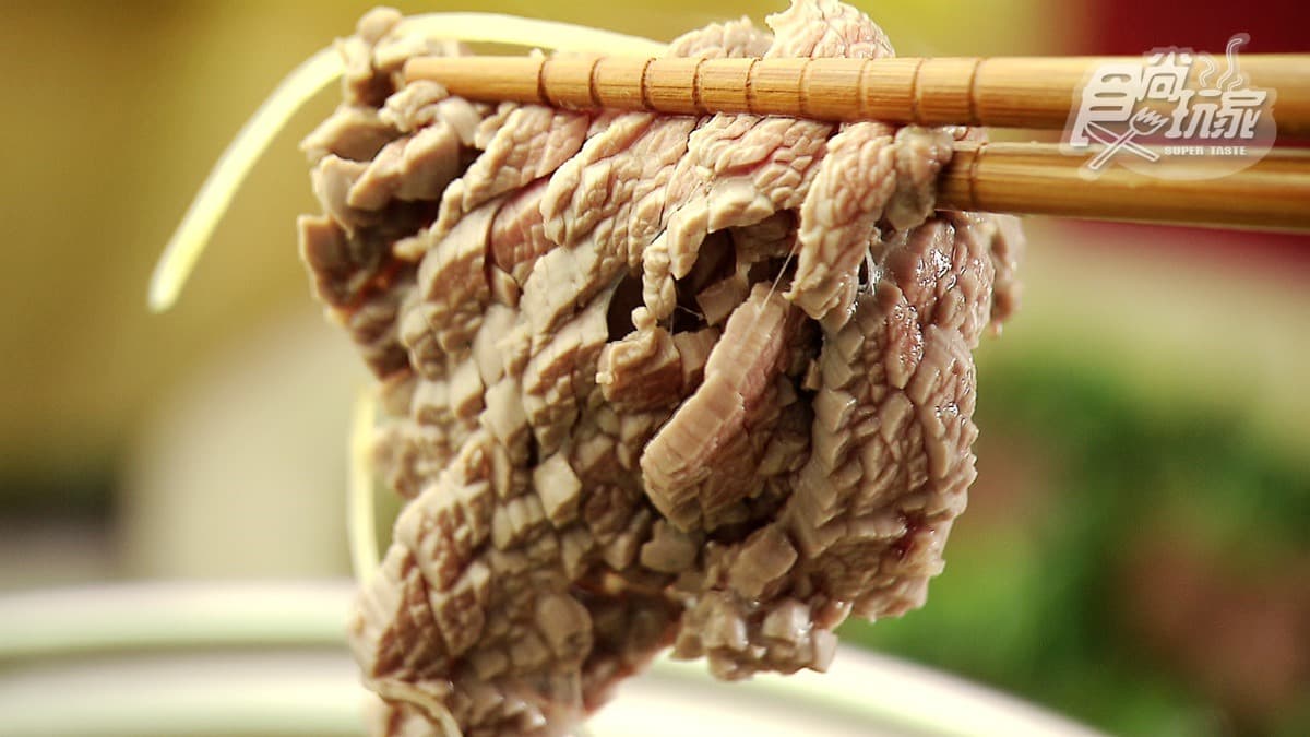 涮3秒超鮮甜!北中南9家厲害「溫體牛火鍋」→第7家自己養牛自己宰 涮3秒超鮮甜!北中南9家厲害「溫體牛火鍋」→第7家自己養牛自己宰