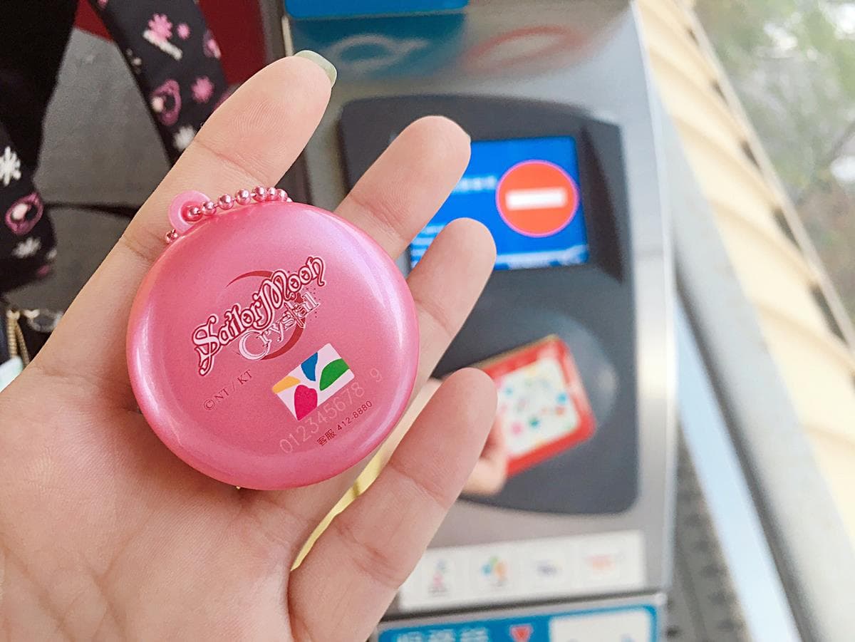 買不到是在懲罰我!限量美少女「月光寶盒」悠遊卡,網喊價7000元 買不到是在懲罰我!限量美少女「月光寶盒」悠遊卡,網喊價7000元