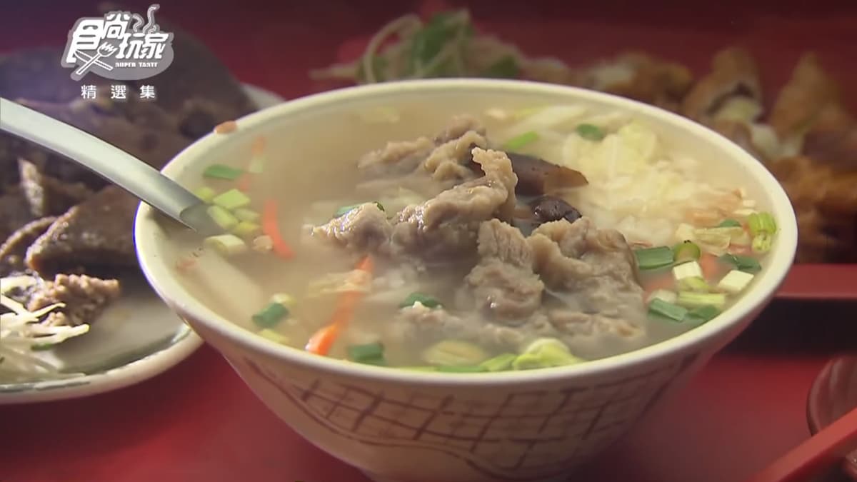 老台北人才知!延三夜市50年肉粥,配紅燒肉、炸豬肝超過癮