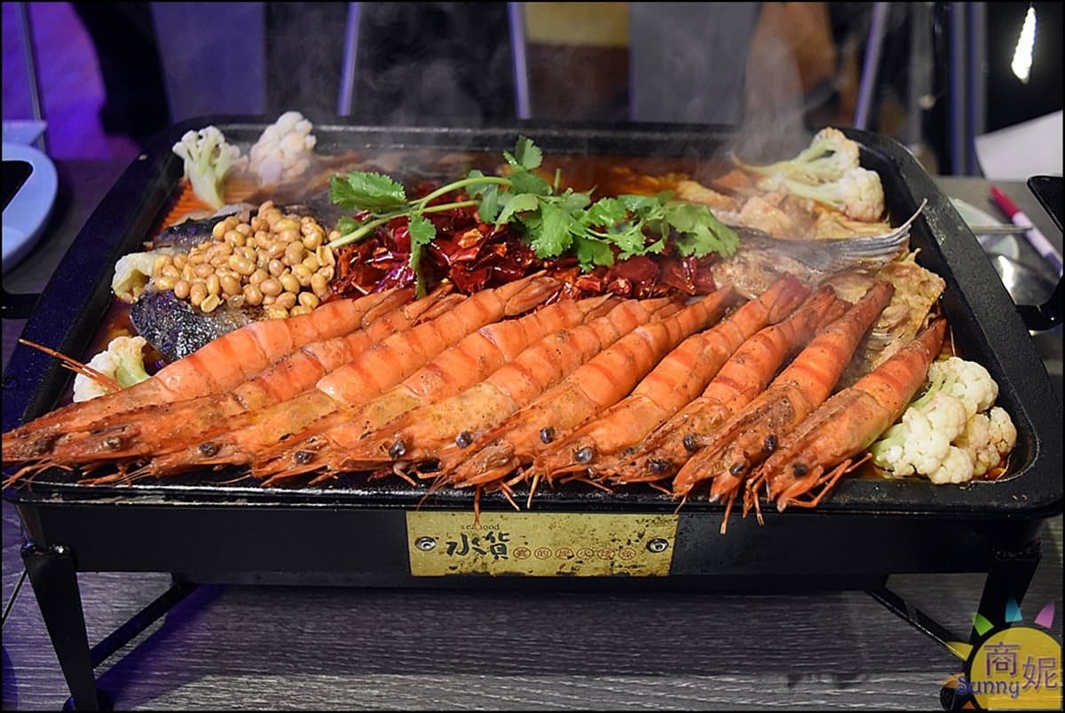 188就能吃!台中浮誇烤魚旗艦店開幕 「爆漿蝦膏烤魚」一爐三吃 188就能吃!台中浮誇烤魚旗艦店開幕 「爆漿蝦膏烤魚」一爐三吃
