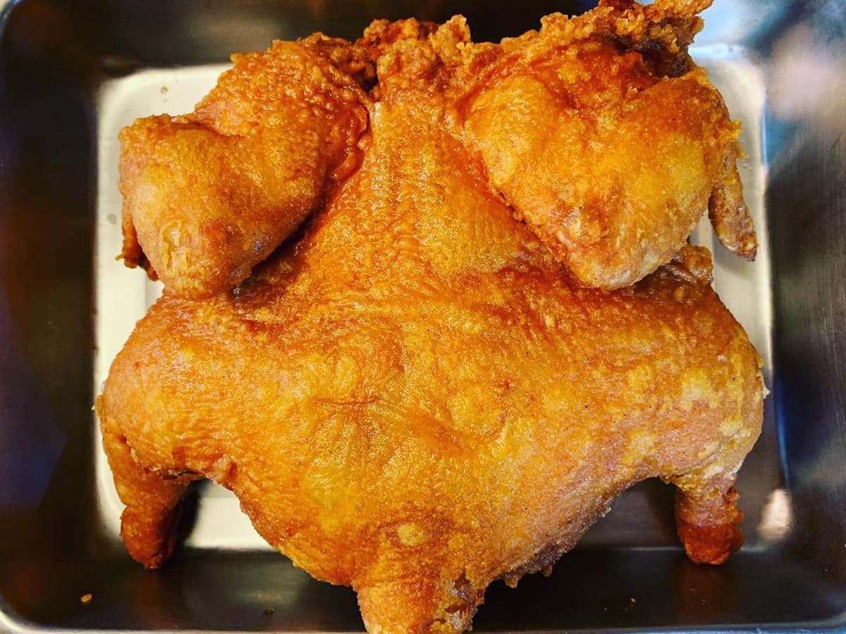 11家「銅板米其林」就在你家巷口!80年蚵仔麵線、甘蔗煙燻鵝肉、黑金滷肉飯 11家「銅板米其林」就在你家巷口!80年蚵仔麵線、甘蔗煙燻鵝肉、黑金滷肉飯