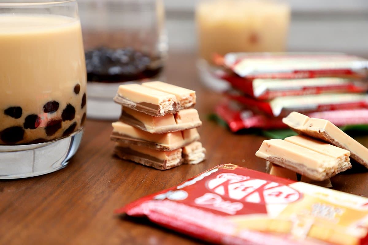 奶茶控注意!泰國必買伴手禮「kitkat奶茶巧克力」,這家超商獨賣 奶茶控注意!泰國必買伴手禮「kitkat奶茶巧克力」,這家超商獨賣