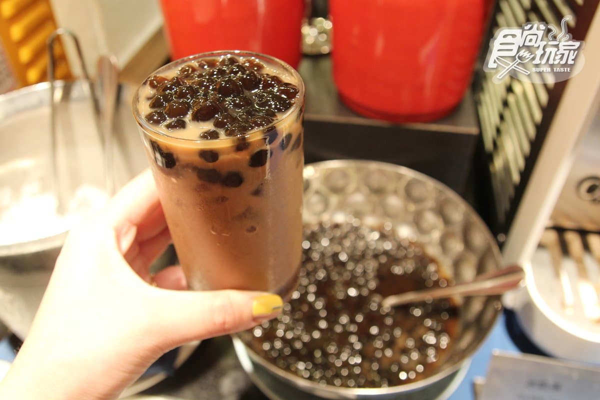 改裝全新開幕!吃到飽霸主「漢來海港台中店」升級版菜單,人氣必吃攻略 改裝全新開幕!吃到飽霸主「漢來海港台中店」升級版菜單,人氣必吃攻略