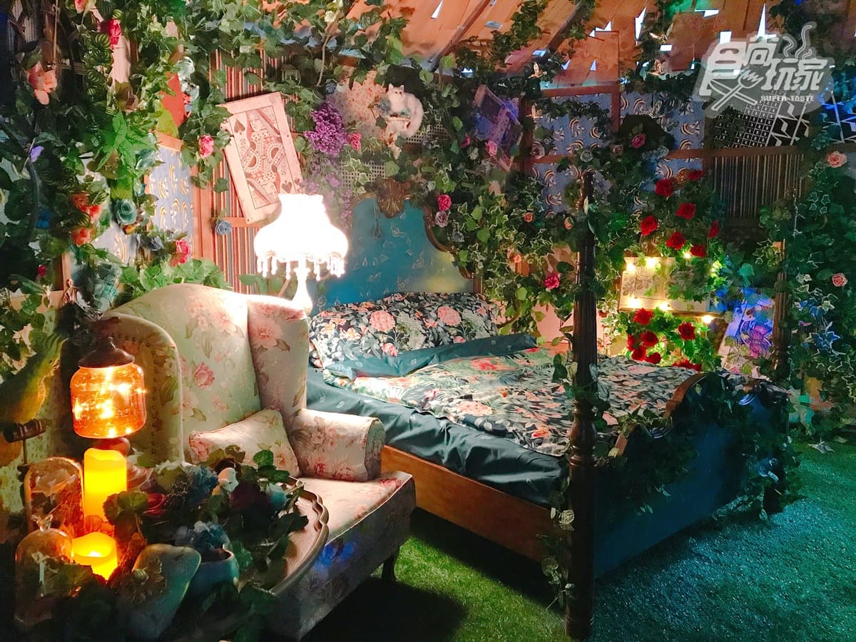 網美拍到手軟!韓國超夯「愛麗絲體驗展」來台,超美眼淚池+萬花筒鏡屋 網美拍到手軟!韓國超夯「愛麗絲體驗展」來台,超美眼淚池+萬花筒鏡屋