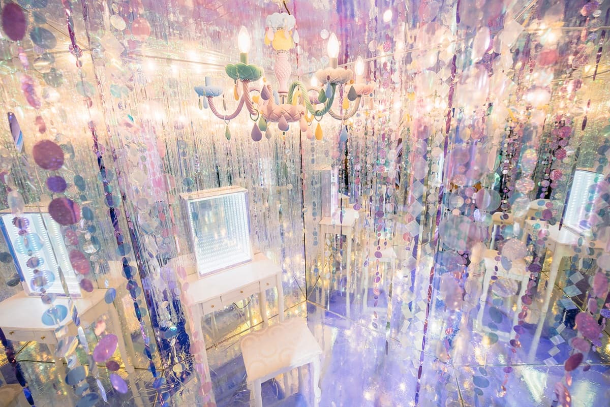 網美拍到手軟!韓國超夯「愛麗絲體驗展」來台,超美眼淚池+萬花筒鏡屋 網美拍到手軟!韓國超夯「愛麗絲體驗展」來台,超美眼淚池+萬花筒鏡屋