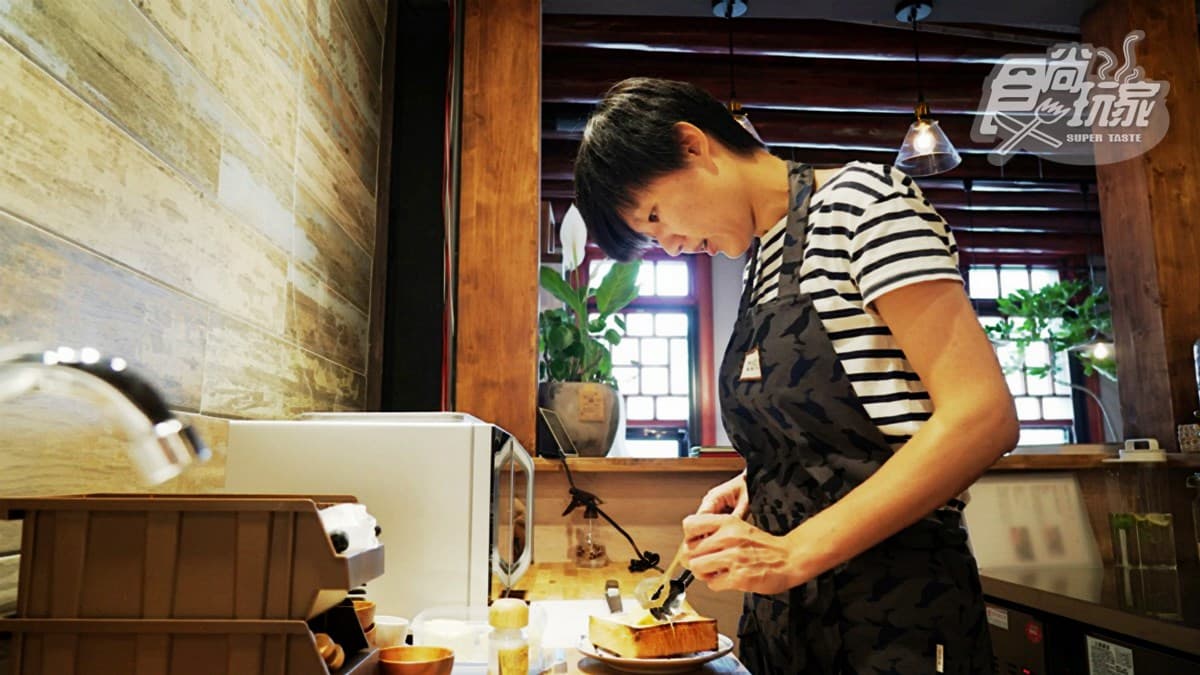 搶吃冠軍師傅超厚片吐司!大稻埕復古咖啡店COFE,還有用「吃」的咖啡 搶吃冠軍師傅超厚片吐司!大稻埕復古咖啡店COFE,還有用「吃」的咖啡