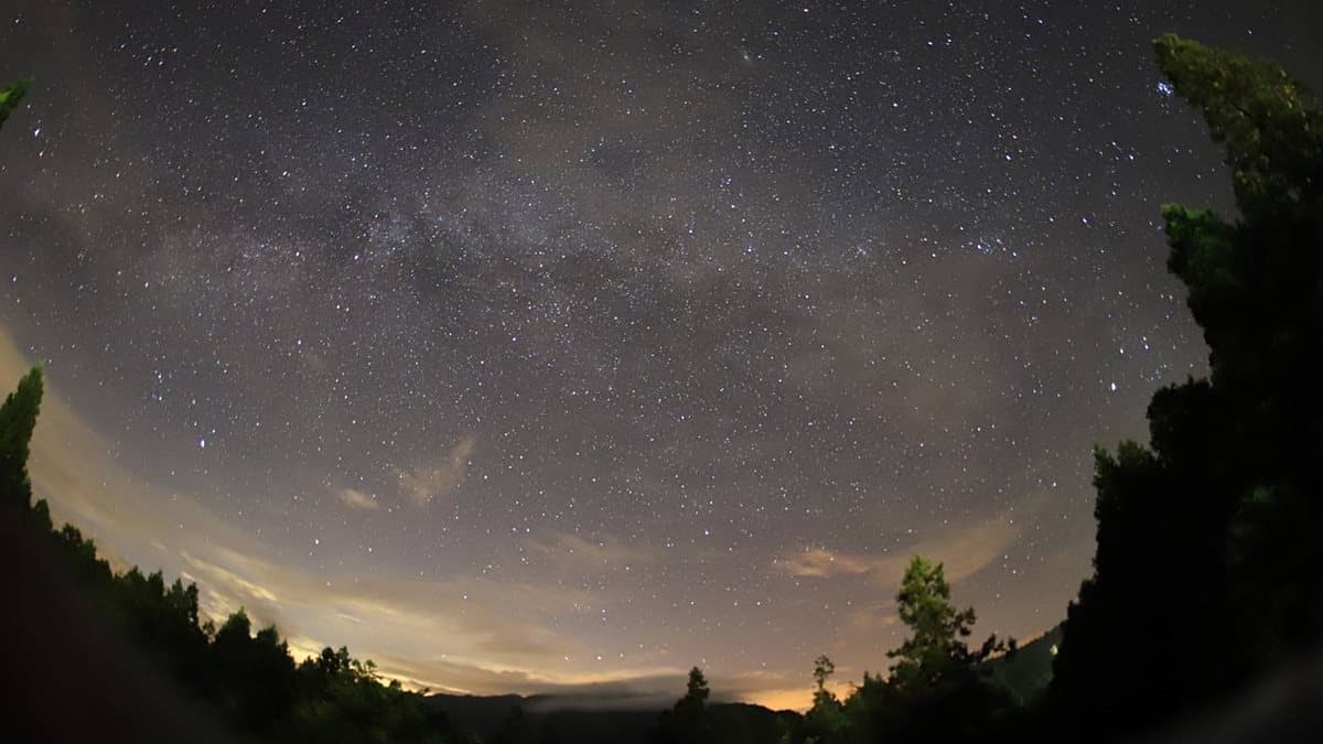 天文迷手刀衝!阿里山推「夜觀星空」活動,有機會看火星與水星