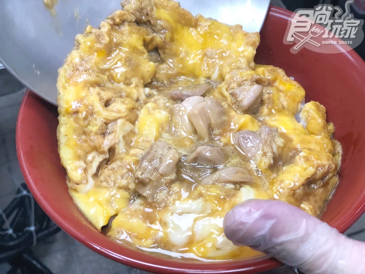 雞肉控最愛!名古屋人氣「鳥開」丼飯來台,首3日送「親子丼兌換券」 雞肉控最愛!名古屋人氣「鳥開」丼飯來台,首3日送「親子丼兌換券」