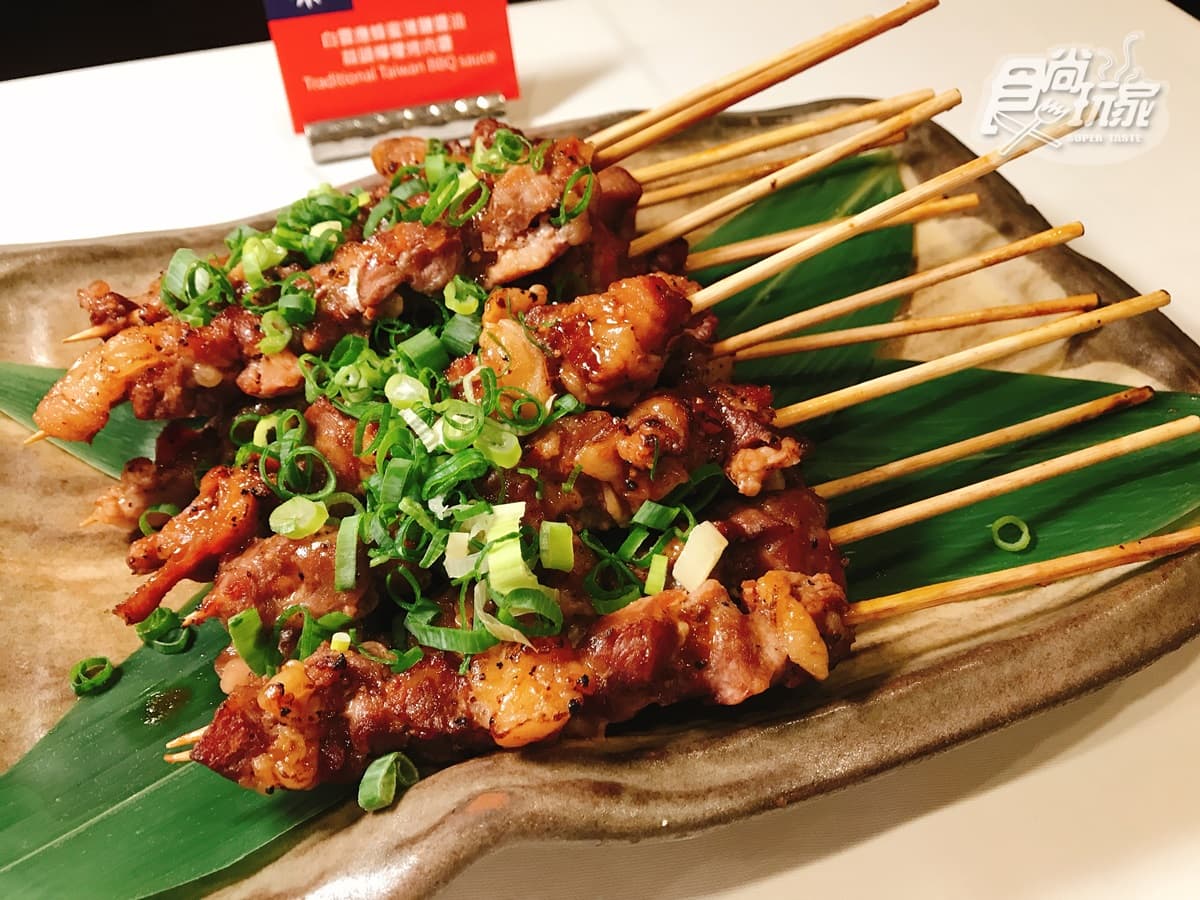烤肉控快衝!這家buffet超狂「八國烤肉」一次吃到飽,波士頓活龍蝦五百元有找 烤肉控快衝!這家buffet超狂「八國烤肉」一次吃到飽,波士頓活龍蝦五百元有找