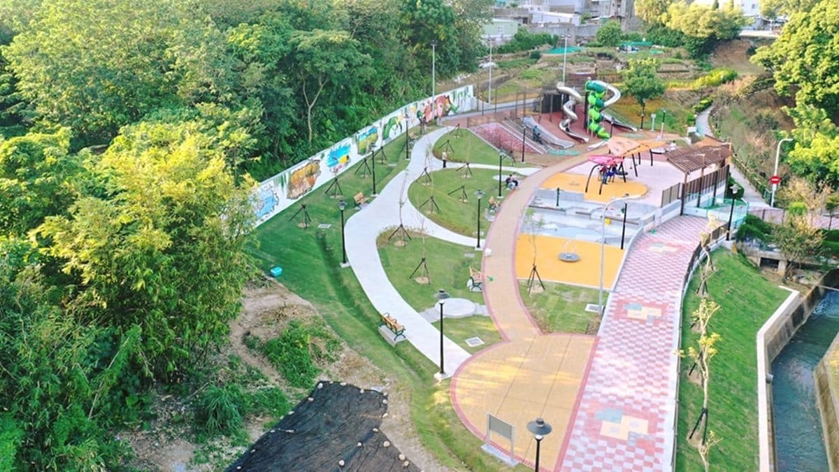 全新兒童遊戲場來囉!瘋玩4600坪「花朵樂園」:4種造型溜滑梯+8大主題區