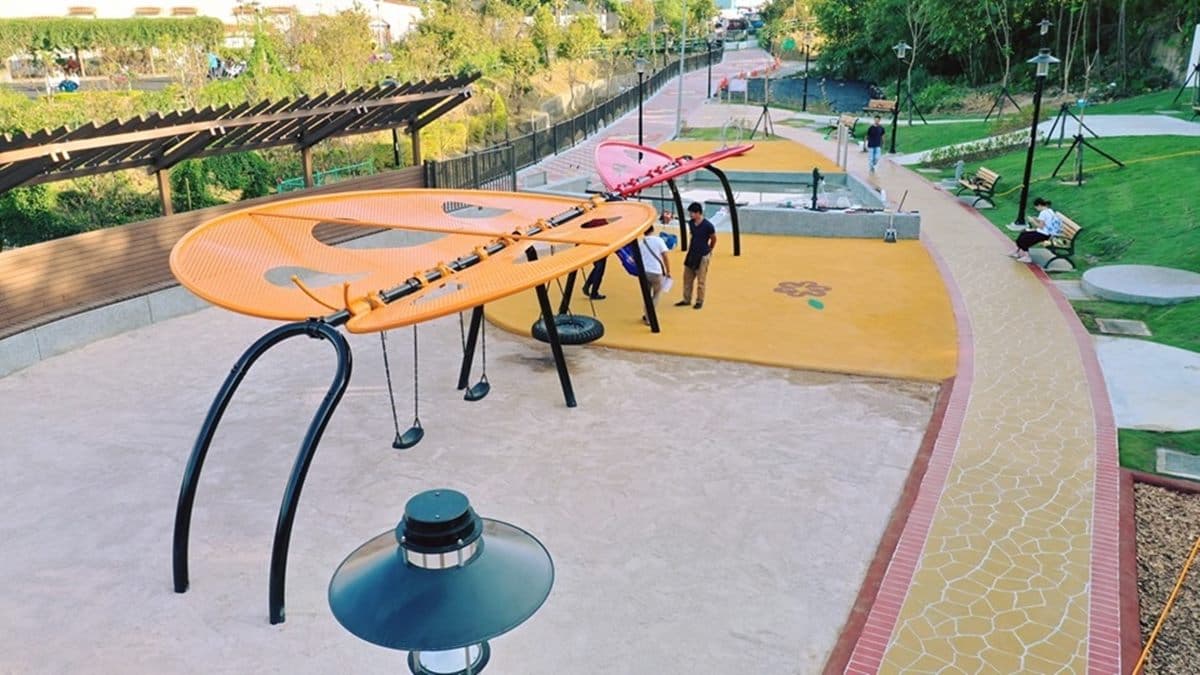 全新兒童遊戲場來囉!瘋玩4600坪「花朵樂園」:4種造型溜滑梯+8大主題區 全新兒童遊戲場來囉!瘋玩4600坪「花朵樂園」:4種造型溜滑梯+8大主題區
