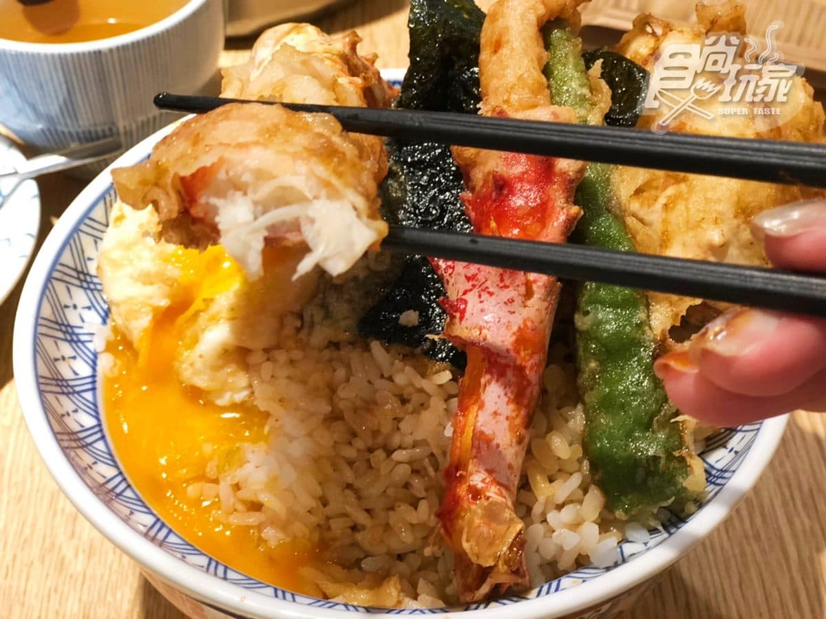 蟹肉控嗨了!日本天丼「帝王蟹丼」全台開賣+全球獨家「海老咖哩」 蟹肉控嗨了!日本天丼「帝王蟹丼」全台開賣+全球獨家「海老咖哩」