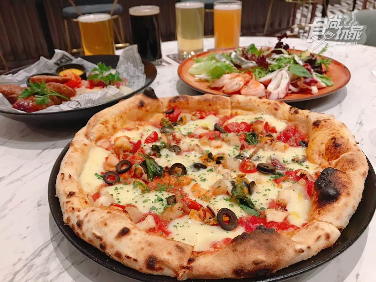 【新開店】超美打卡飯店「台南美術館」躺床就能拍,還有網美泳池、百坪三溫暖 【新開店】超美打卡飯店「台南美術館」躺床就能拍,還有網美泳池、百坪三溫暖