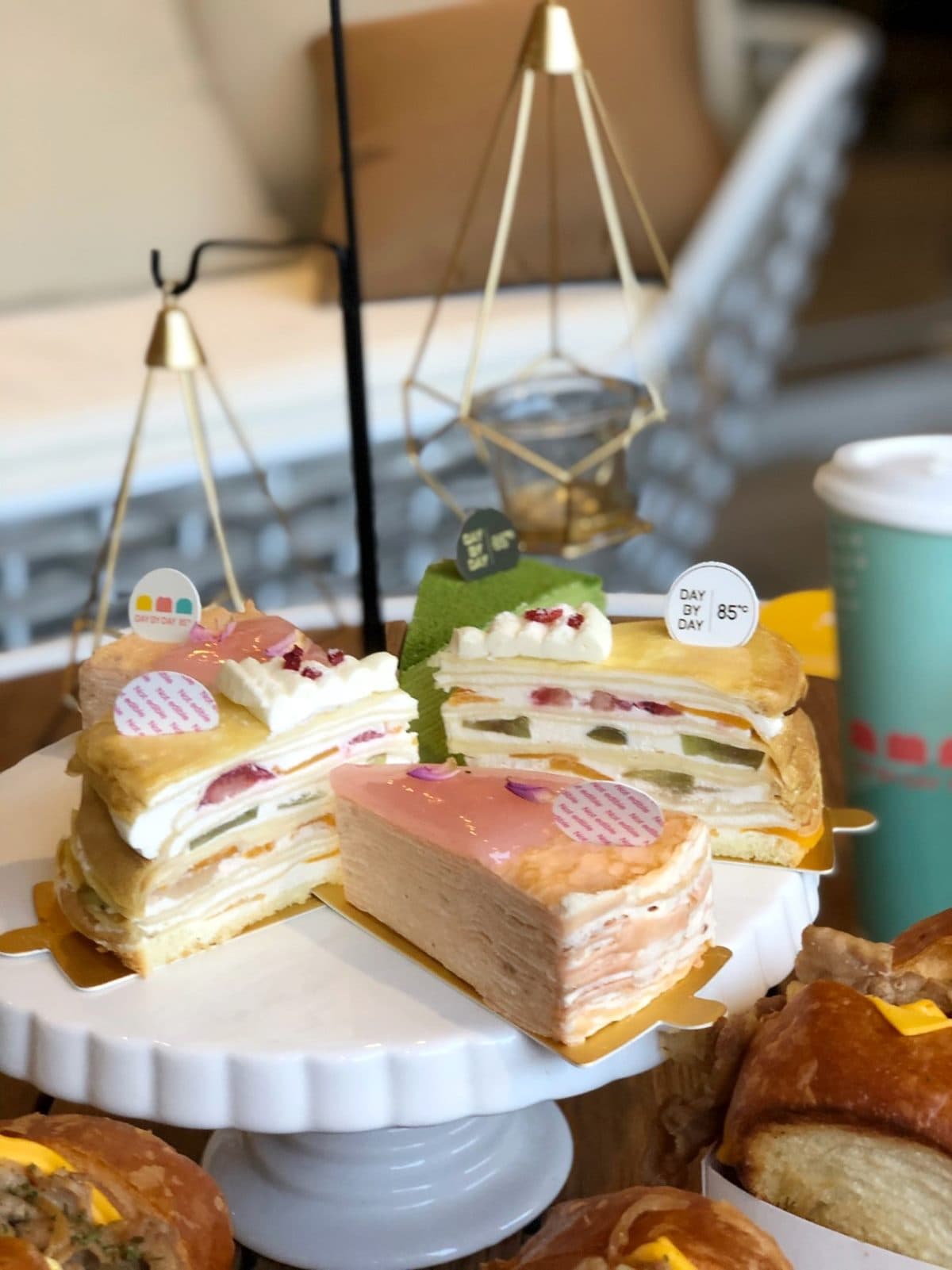 【新開店】姐妹約會囉!85ºC新網美咖啡廳「DAY BY DAY」,搶吃韓式厚煎吐司 【新開店】姐妹約會囉!85ºC新網美咖啡廳「DAY BY DAY」,搶吃韓式厚煎吐司