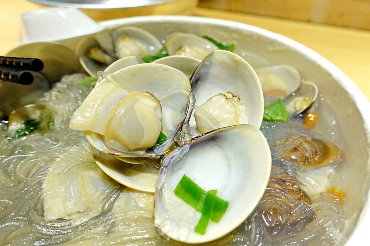 新店區「吃了還想再吃」這9家:手作抹茶紅豆冰、鋼管鴨肉羹、爆漿手扒雞 新店區「吃了還想再吃」這9家:手作抹茶紅豆冰、鋼管鴨肉羹、爆漿手扒雞