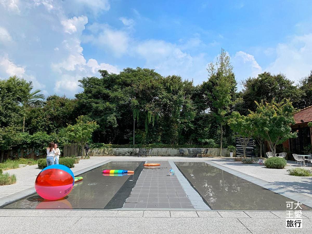 陽明山遛小孩3打卡點:美軍餐廳庭園玩大球、日式老屋喝帽子拿鐵、美拍鼠尾草花田 陽明山遛小孩3打卡點:美軍餐廳庭園玩大球、日式老屋喝帽子拿鐵、美拍鼠尾草花田
