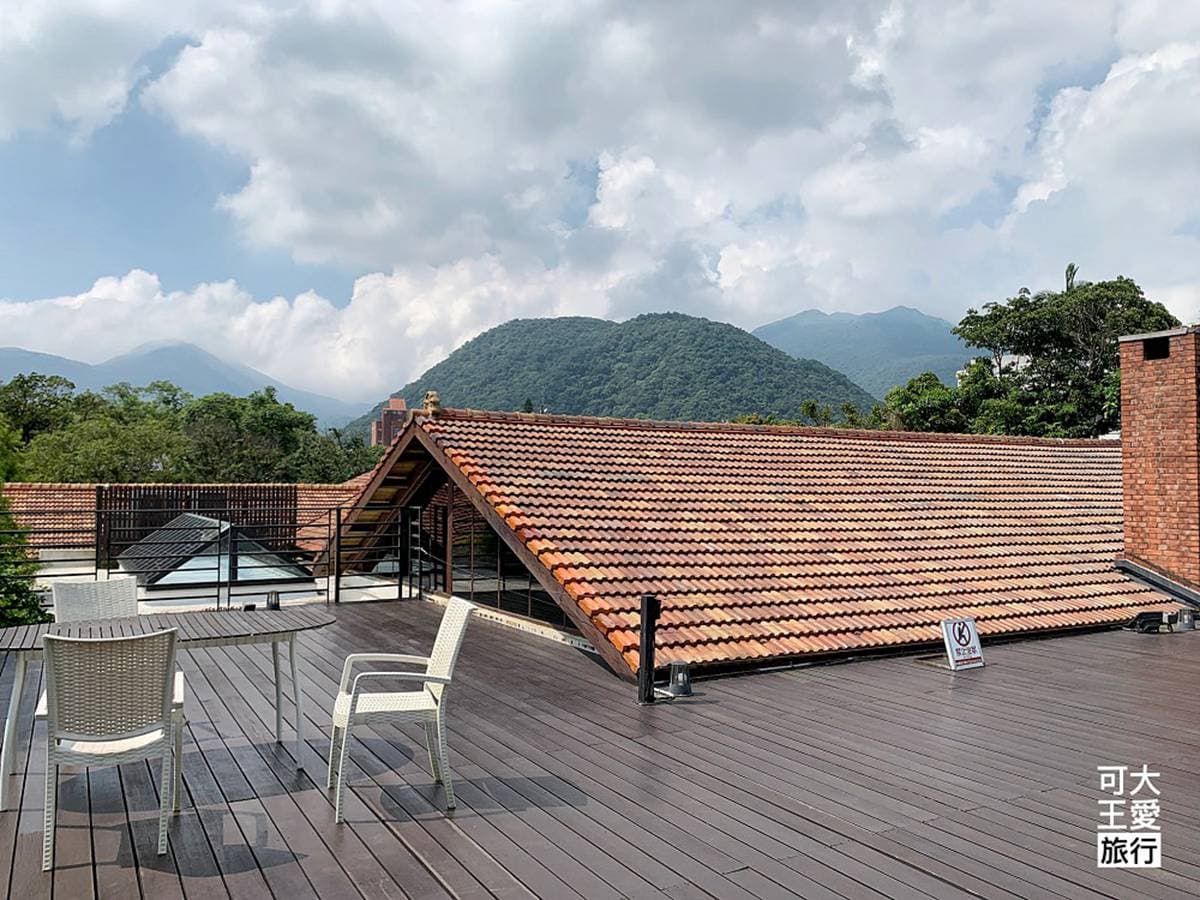 陽明山遛小孩3打卡點:美軍餐廳庭園玩大球、日式老屋喝帽子拿鐵、美拍鼠尾草花田 陽明山遛小孩3打卡點:美軍餐廳庭園玩大球、日式老屋喝帽子拿鐵、美拍鼠尾草花田
