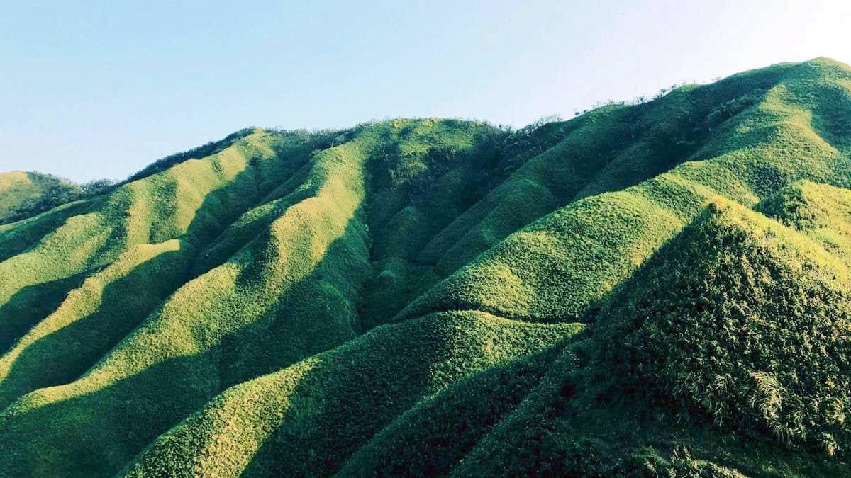 宜蘭礁溪這樣玩,IG爆紅神級美景「抹茶山」親體驗,雲霧像是棉花糖