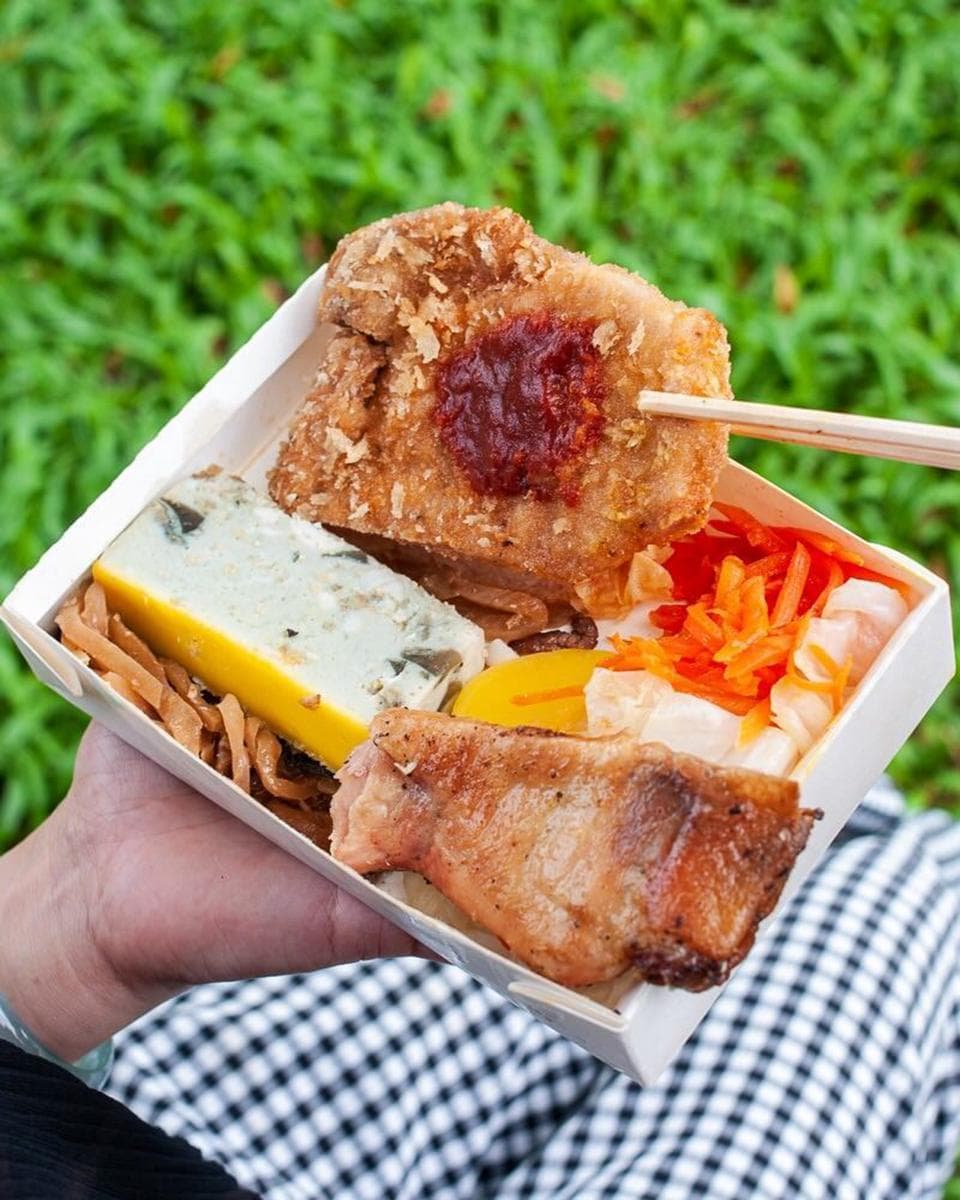 台南人推!5家CP值爆表便當:消失7年排骨飯、秒殺級油雞拼叉燒、雙主菜日本料理 台南人推!5家CP值爆表便當:消失7年排骨飯、秒殺級油雞拼叉燒、雙主菜日本料理