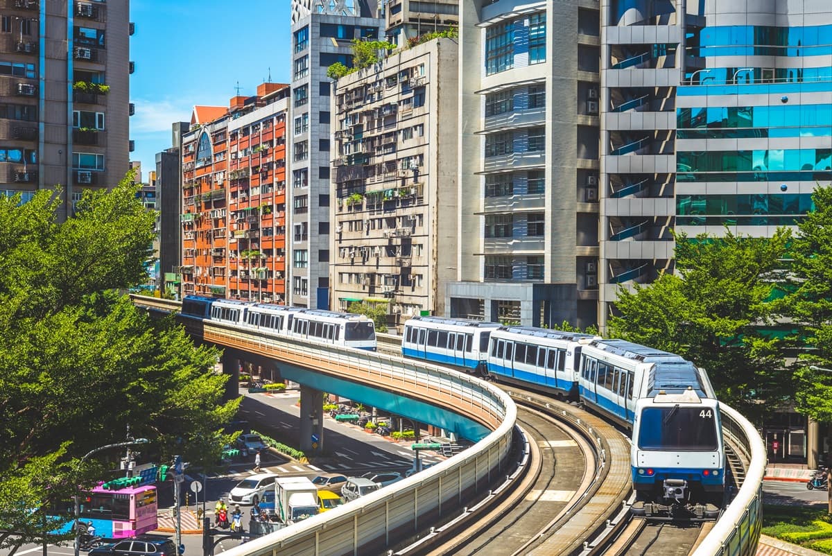 文湖線終於變身!全新「改裝車廂」即日上路,座位變多「包覆性更高」舒服度UP 文湖線終於變身!全新「改裝車廂」即日上路,座位變多「包覆性更高」舒服度UP