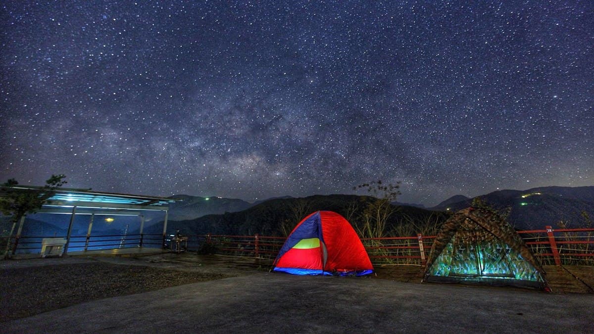 台版北歐「銀河玻璃屋」!星空小鎮+瀑布雲海,還有茶山可以美拍 台版北歐「銀河玻璃屋」!星空小鎮+瀑布雲海,還有茶山可以美拍