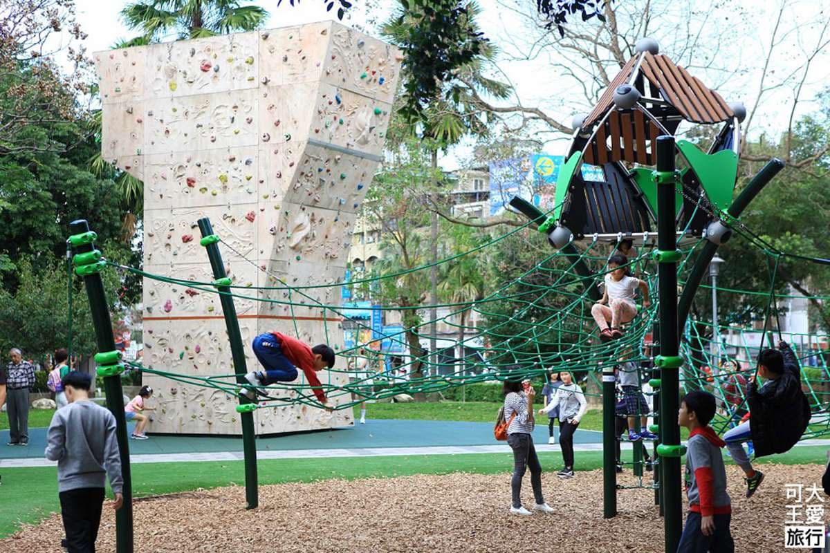 新店4大戶外景點:親子最愛攀岩公園、網美打卡祕境瀑布、台版天空之城 新店4大戶外景點:親子最愛攀岩公園、網美打卡祕境瀑布、台版天空之城