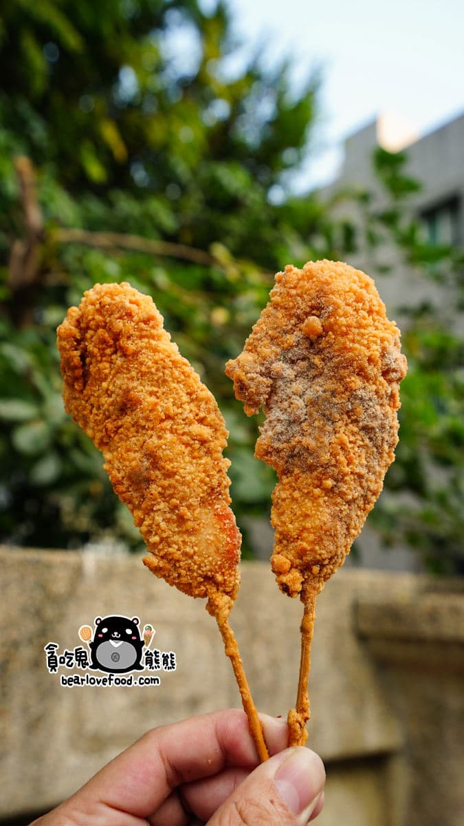 高雄懷念小吃「炸肉片」現在還有賣!最便宜一支只要10元 高雄懷念小吃「炸肉片」現在還有賣!最便宜一支只要10元