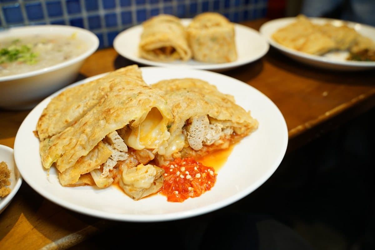 從早吃到晚!新竹5家部落客激推小吃:臭豆腐蛋餅、鹽酥帝王蟹、噴汁牛肉餅 從早吃到晚!新竹5家部落客激推小吃:臭豆腐蛋餅、鹽酥帝王蟹、噴汁牛肉餅