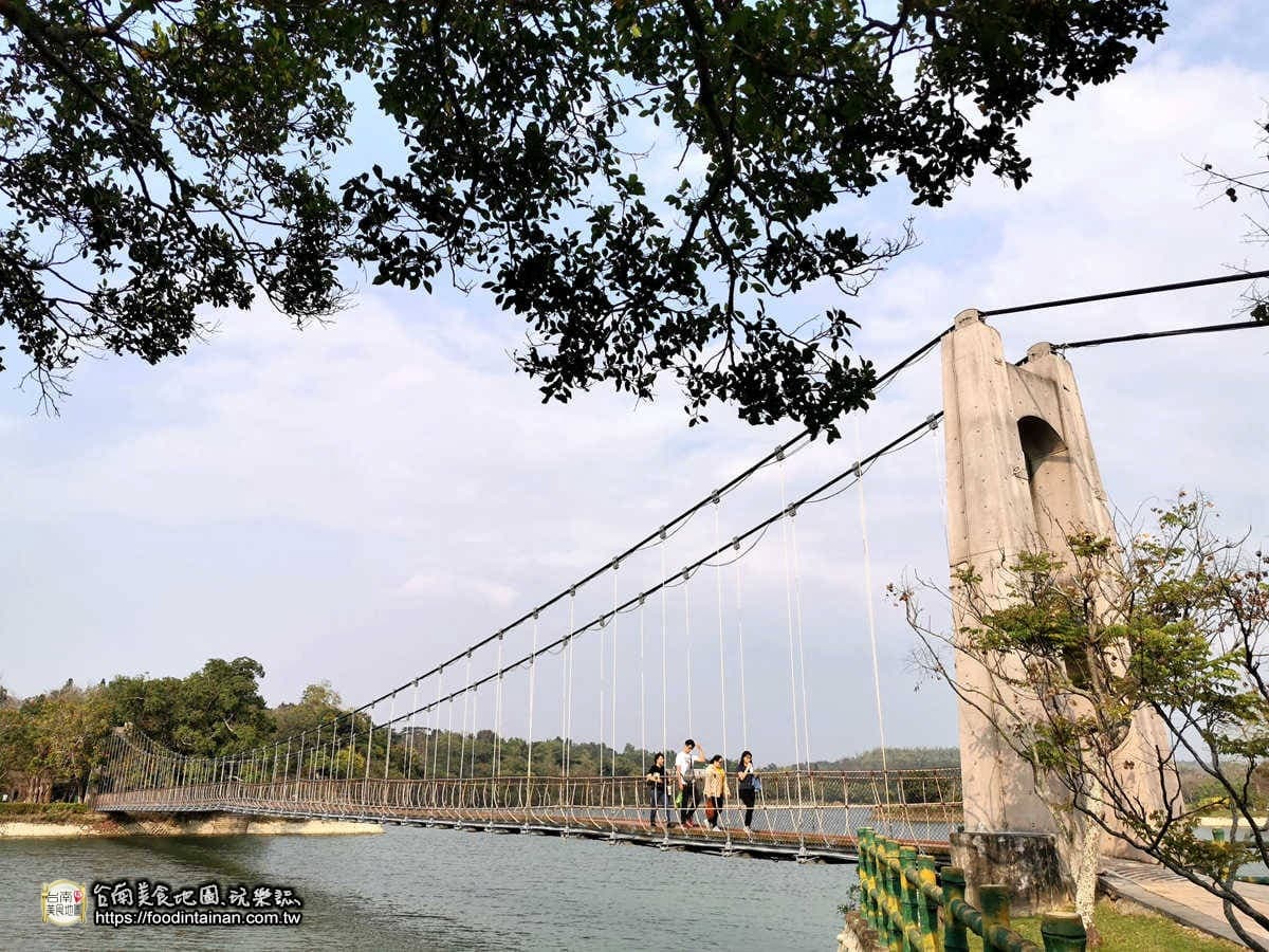 【全台15座絕美吊橋】安全距離小旅行!俯瞰36彎公路、摩天輪,「吊橋上的台灣」原來這麼美 【全台15座絕美吊橋】安全距離小旅行!俯瞰36彎公路、摩天輪,「吊橋上的台灣」原來這麼美