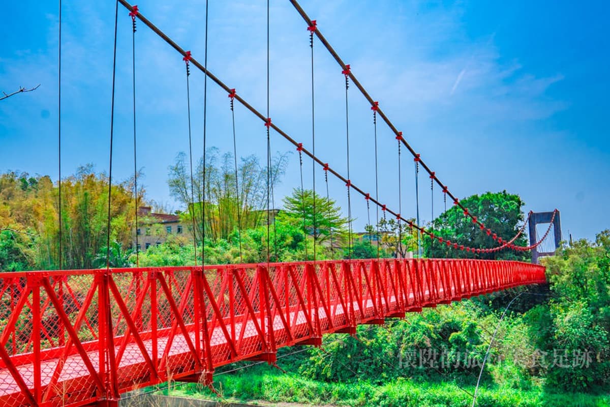 【全台15座絕美吊橋】安全距離小旅行!俯瞰36彎公路、摩天輪,「吊橋上的台灣」原來這麼美 【全台15座絕美吊橋】安全距離小旅行!俯瞰36彎公路、摩天輪,「吊橋上的台灣」原來這麼美
