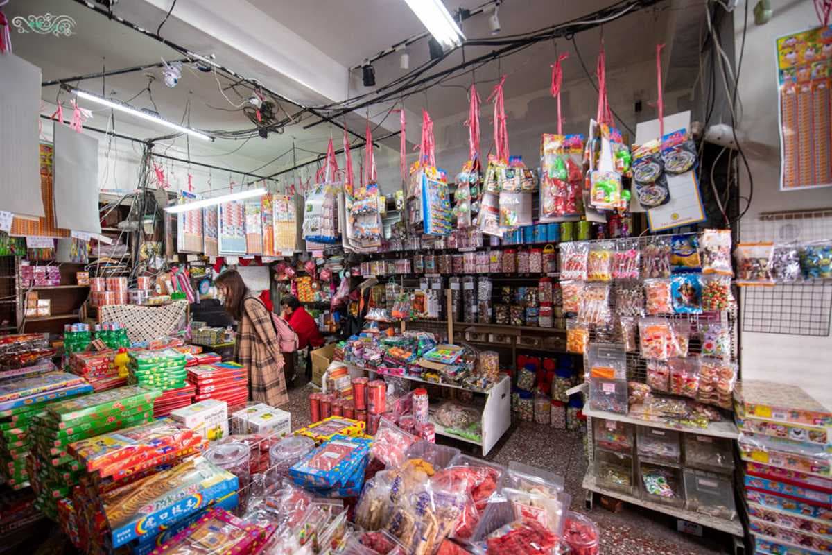 【全台17家懷念老柑仔店】古早味零食大集合!麵茶粉、大豬公、牙膏巧克力哪個是你的最愛? 【全台17家懷念老柑仔店】古早味零食大集合!麵茶粉、大豬公、牙膏巧克力哪個是你的最愛?