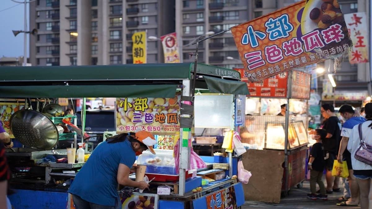 國民小吃化身IG打卡美食!「三色地瓜球」好吃更好拍,竟還有抹茶、西瓜、火龍果口味 國民小吃化身IG打卡美食!「三色地瓜球」好吃更好拍,竟還有抹茶、西瓜、火龍果口味