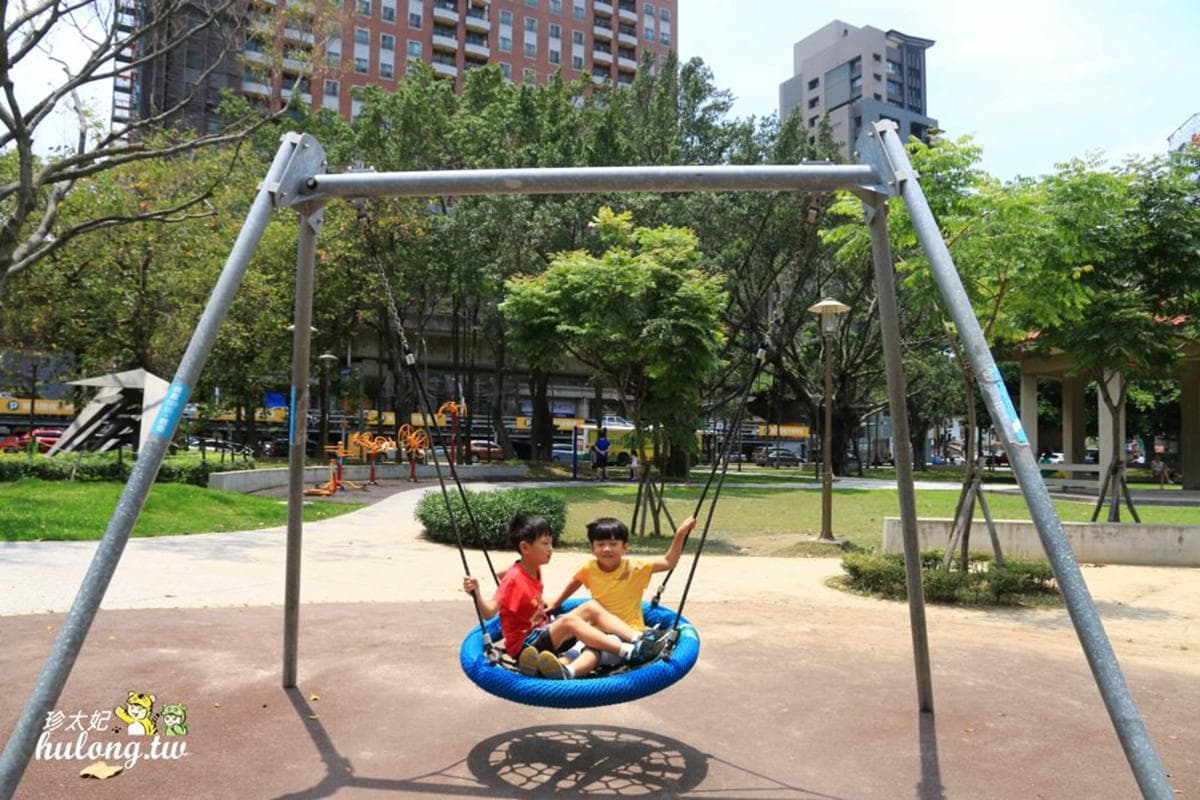 大人小孩都愛!新竹戶外4行程:溜攀岩牆滑梯、看河馬刷牙、陪草泥馬散步 大人小孩都愛!新竹戶外4行程:溜攀岩牆滑梯、看河馬刷牙、陪草泥馬散步