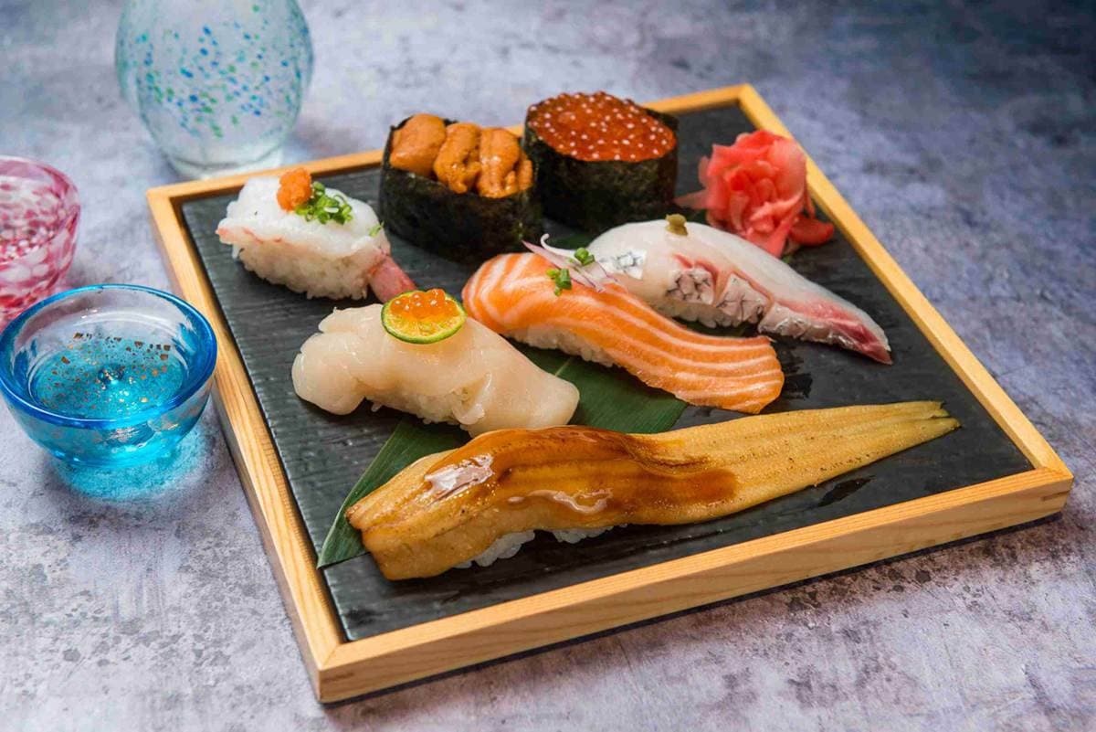 極上大腹、馬糞赤海膽,7款壽司「買一送一」,迴轉壽司超智慧3.0版等你嘗鮮 極上大腹、馬糞赤海膽,7款壽司「買一送一」,迴轉壽司超智慧3.0版等你嘗鮮