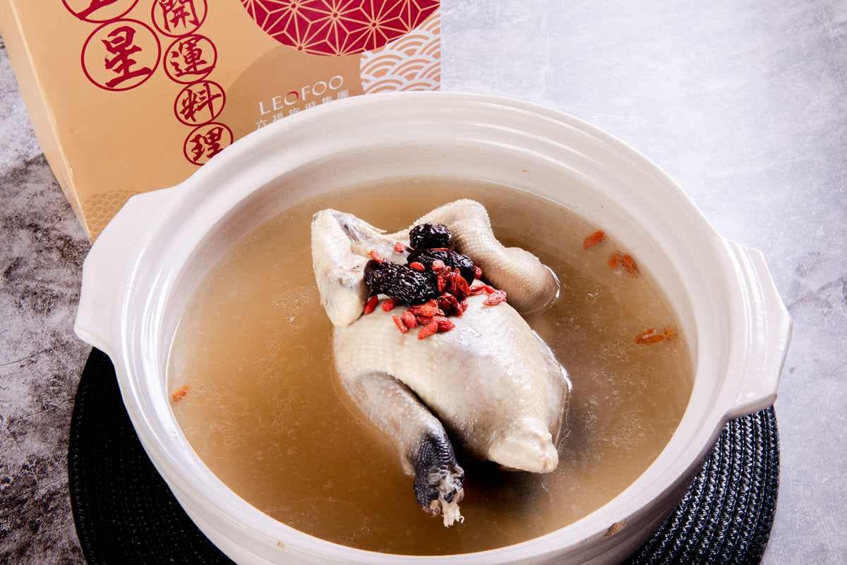 在家「辦桌」不是夢!六福皇宮四大名菜宅配帶回家 在家「辦桌」不是夢!六福皇宮四大名菜宅配帶回家