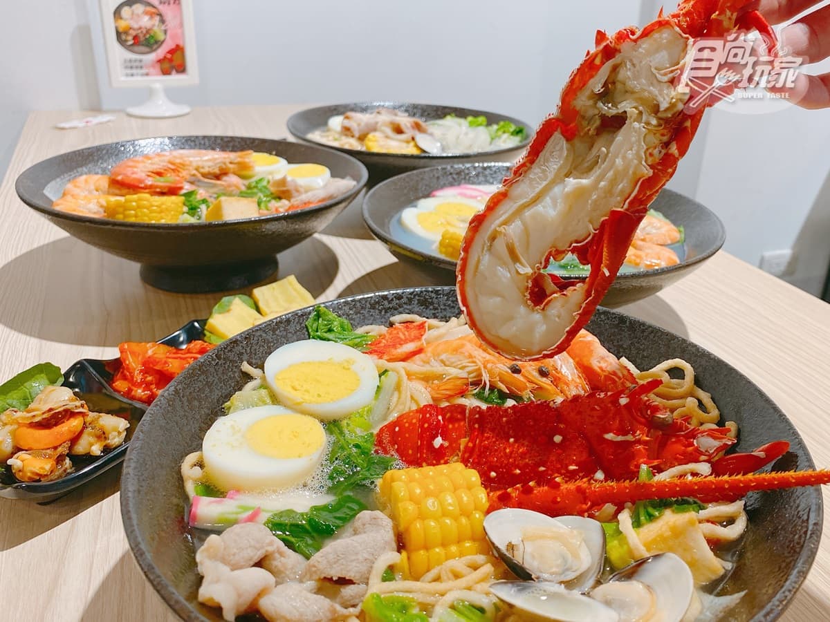超狂「Buffet等級」鍋燒意麵!整隻龍蝦放進去、生食級牡蠣、超大天使紅蝦 超狂「Buffet等級」鍋燒意麵!整隻龍蝦放進去、生食級牡蠣、超大天使紅蝦