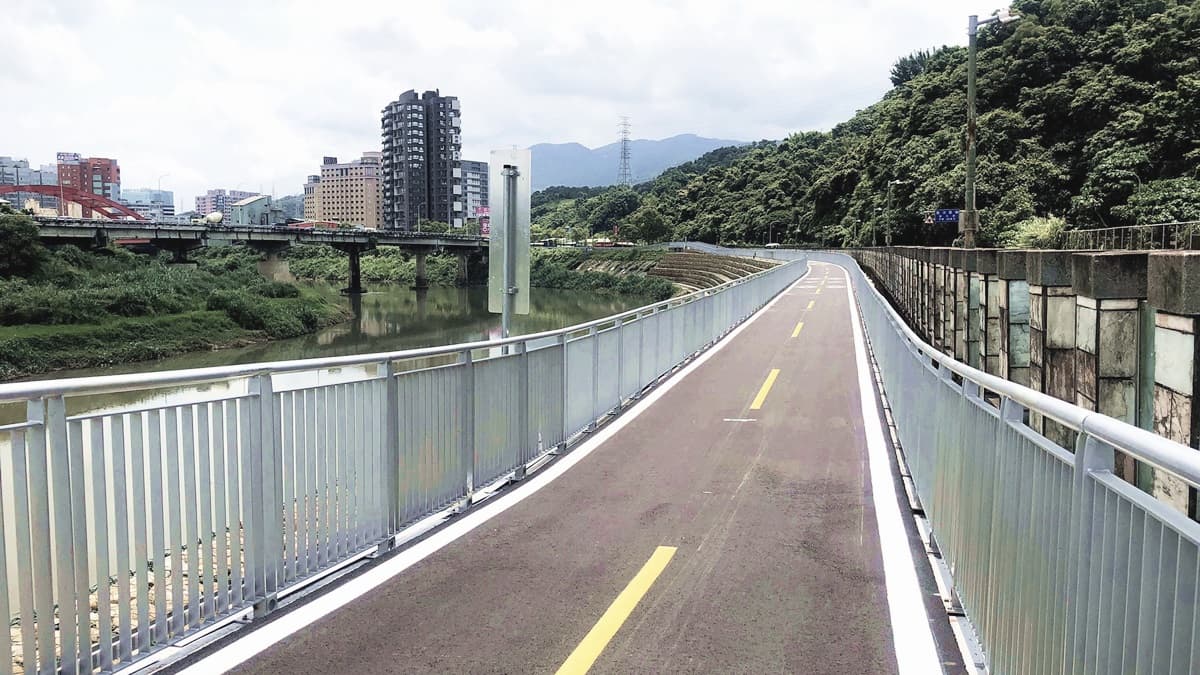 單車迷新去處!13公里「自行車道路網」啟動,南港到基隆可一路騎到底