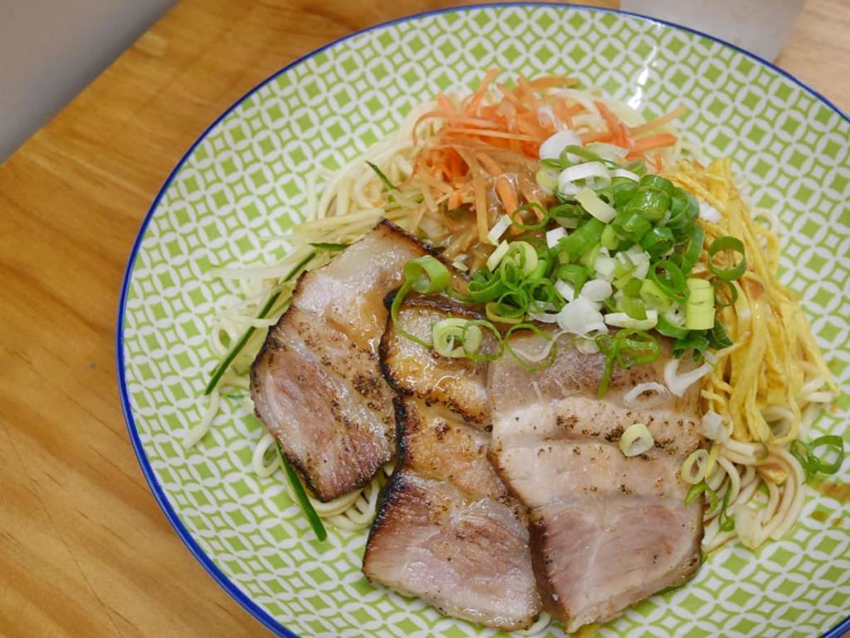 夏天開胃必吃!北中南3家「南洋風」涼麵:泰式綠咖哩、泰唦燒雞、椰香蟹醬 夏天開胃必吃!北中南3家「南洋風」涼麵:泰式綠咖哩、泰唦燒雞、椰香蟹醬