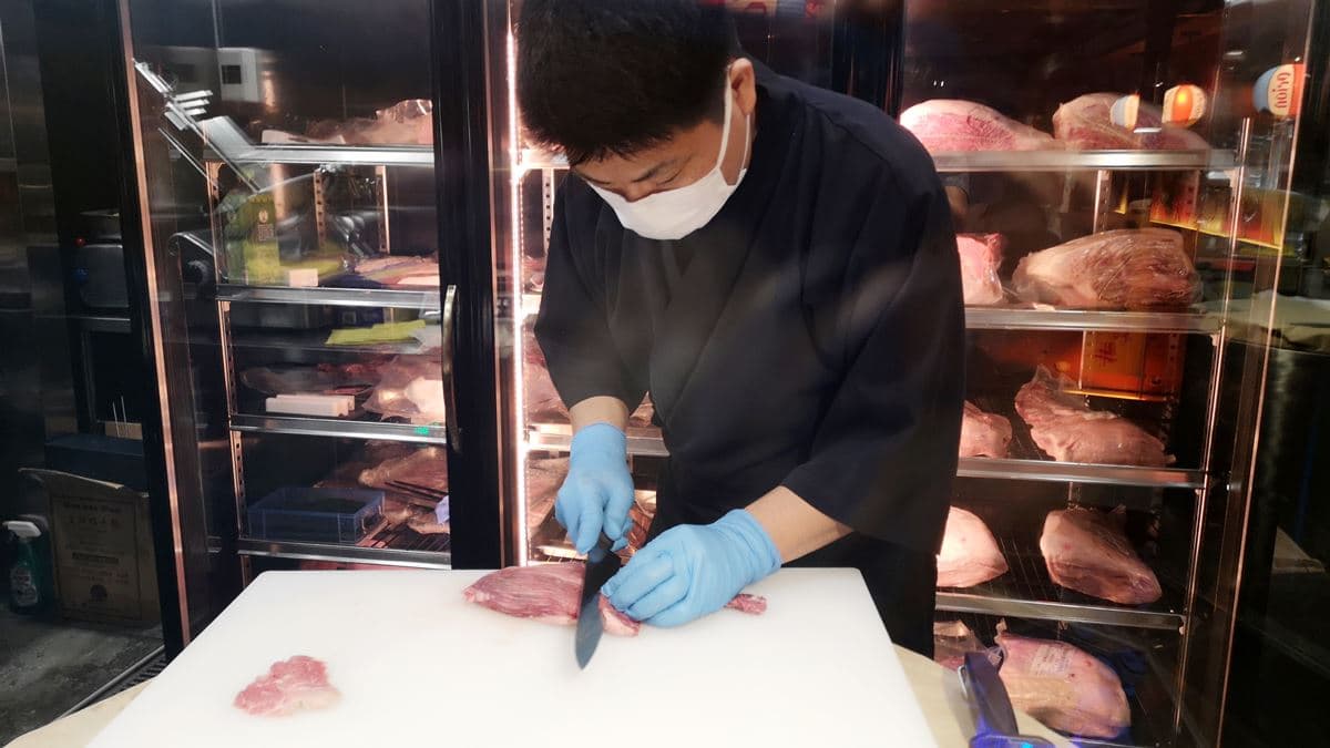【新開店】石垣牛登台!全台唯一「沖繩三大和牛」燒肉店,必吃「松露牛肉」 【新開店】石垣牛登台!全台唯一「沖繩三大和牛」燒肉店,必吃「松露牛肉」