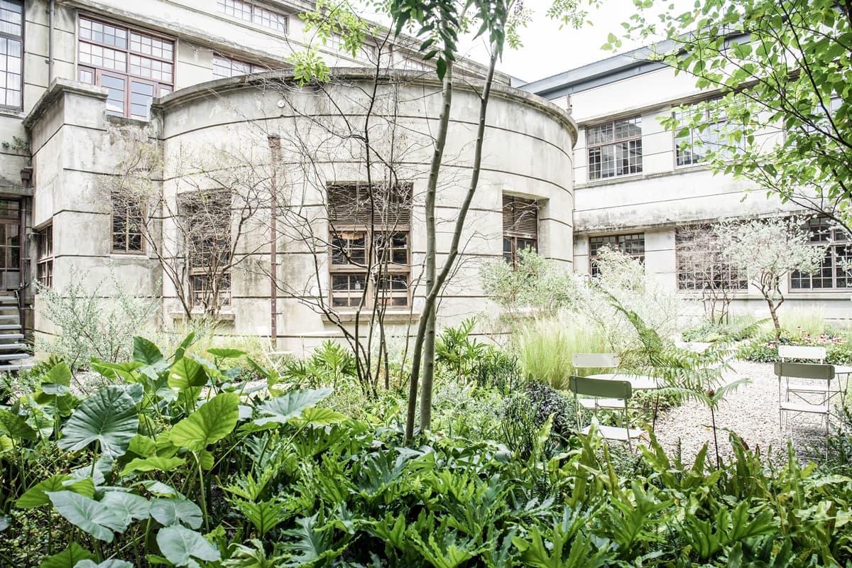 松菸最新「洗版IG祕境」!超好拍「澡堂圖書館」首度曝光,半圓形澡池、泡書區網美必拍 松菸最新「洗版IG祕境」!超好拍「澡堂圖書館」首度曝光,半圓形澡池、泡書區網美必拍