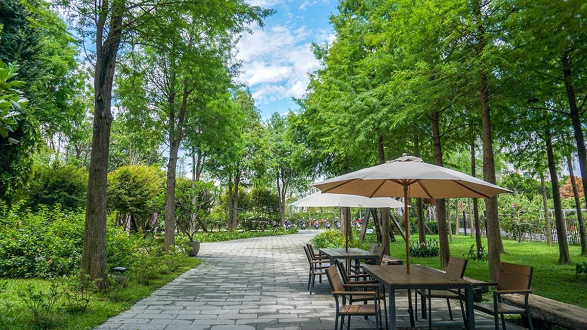 用餐大口吸芬多精!彰化祕境餐廳開在森林裡,必點野牛鍋搭自製麻辣湯底更對味 用餐大口吸芬多精!彰化祕境餐廳開在森林裡,必點野牛鍋搭自製麻辣湯底更對味