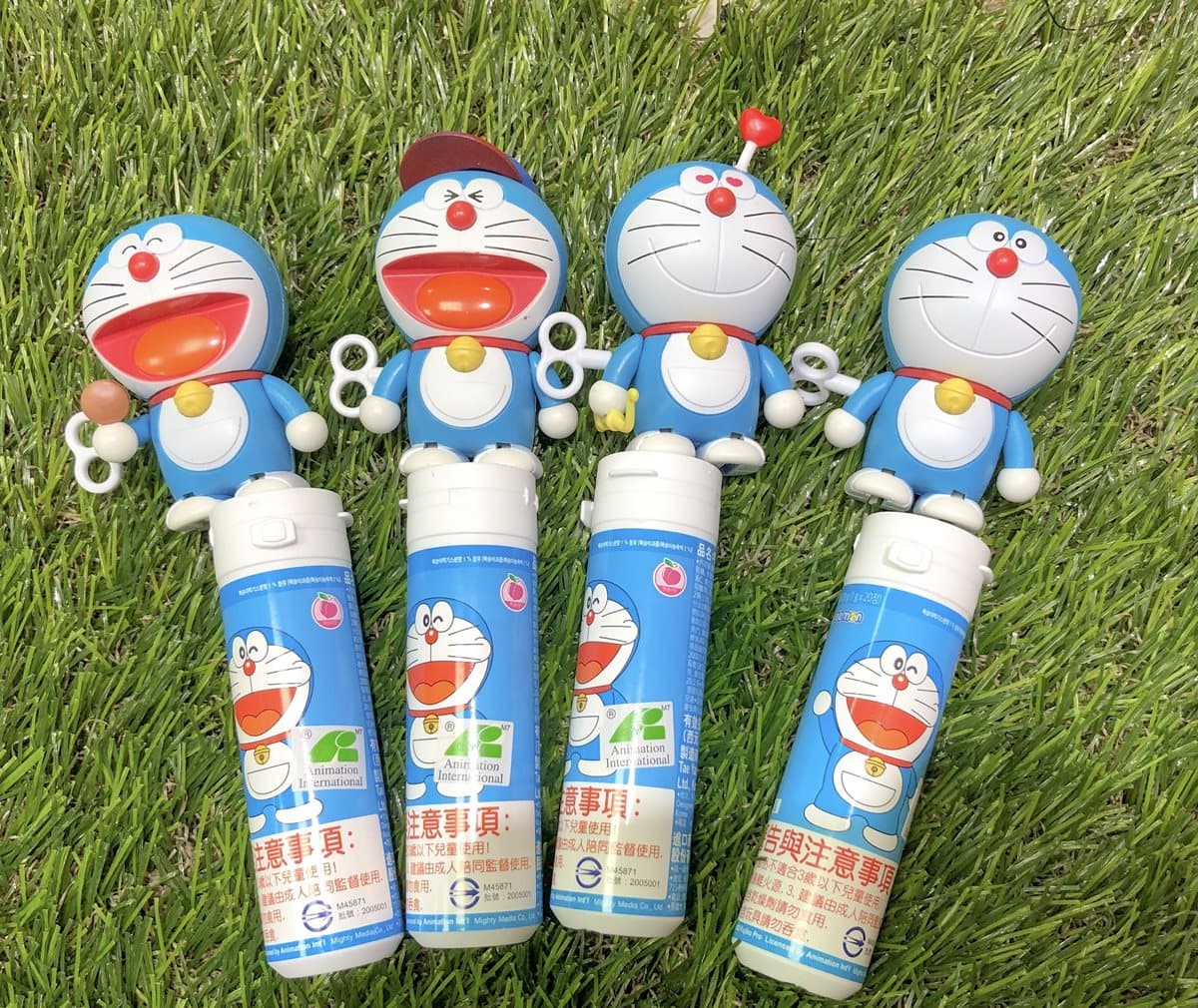 買起來!全家便利商店獨家賣「哆啦A夢玩具糖果」,加吃M&M巧克力風味冰 買起來!全家便利商店獨家賣「哆啦A夢玩具糖果」,加吃M&M巧克力風味冰