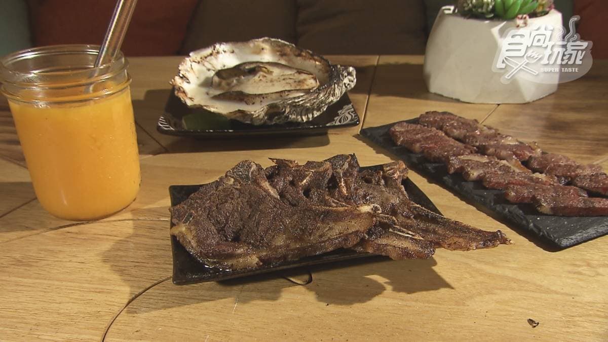 海景配燒烤!墾丁最美BBQ主打峇里島氛圍,孜然羊排、巨無霸生蠔都必吃