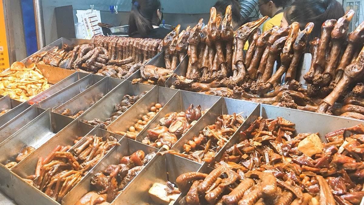 沒吃別說來過嘉義!文化路夜市必排這4家:百年雞肉飯、祖傳砂鍋魚頭 沒吃別說來過嘉義!文化路夜市必排這4家:百年雞肉飯、祖傳砂鍋魚頭