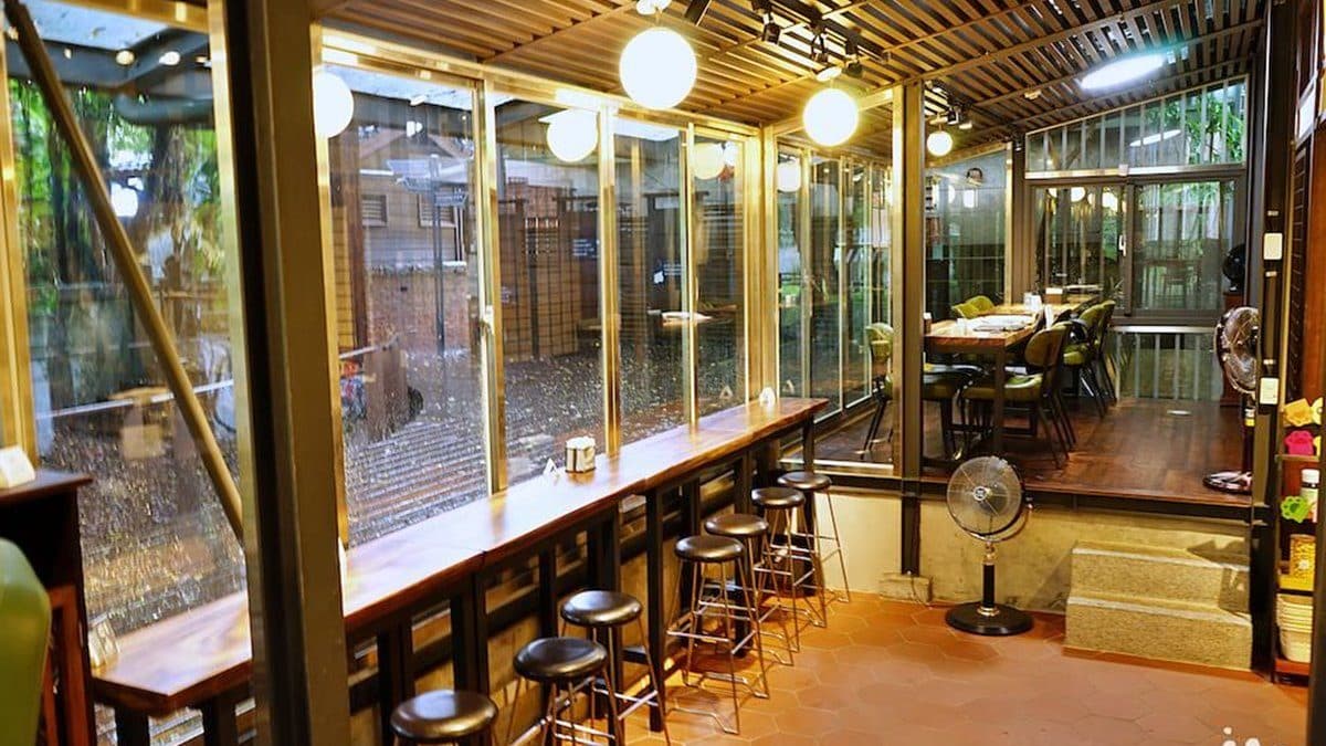 下午茶聚看這裡!台中3間不限時美拍咖啡廳,必吃酸甜檸檬塔、酥脆肉桂捲 下午茶聚看這裡!台中3間不限時美拍咖啡廳,必吃酸甜檸檬塔、酥脆肉桂捲
