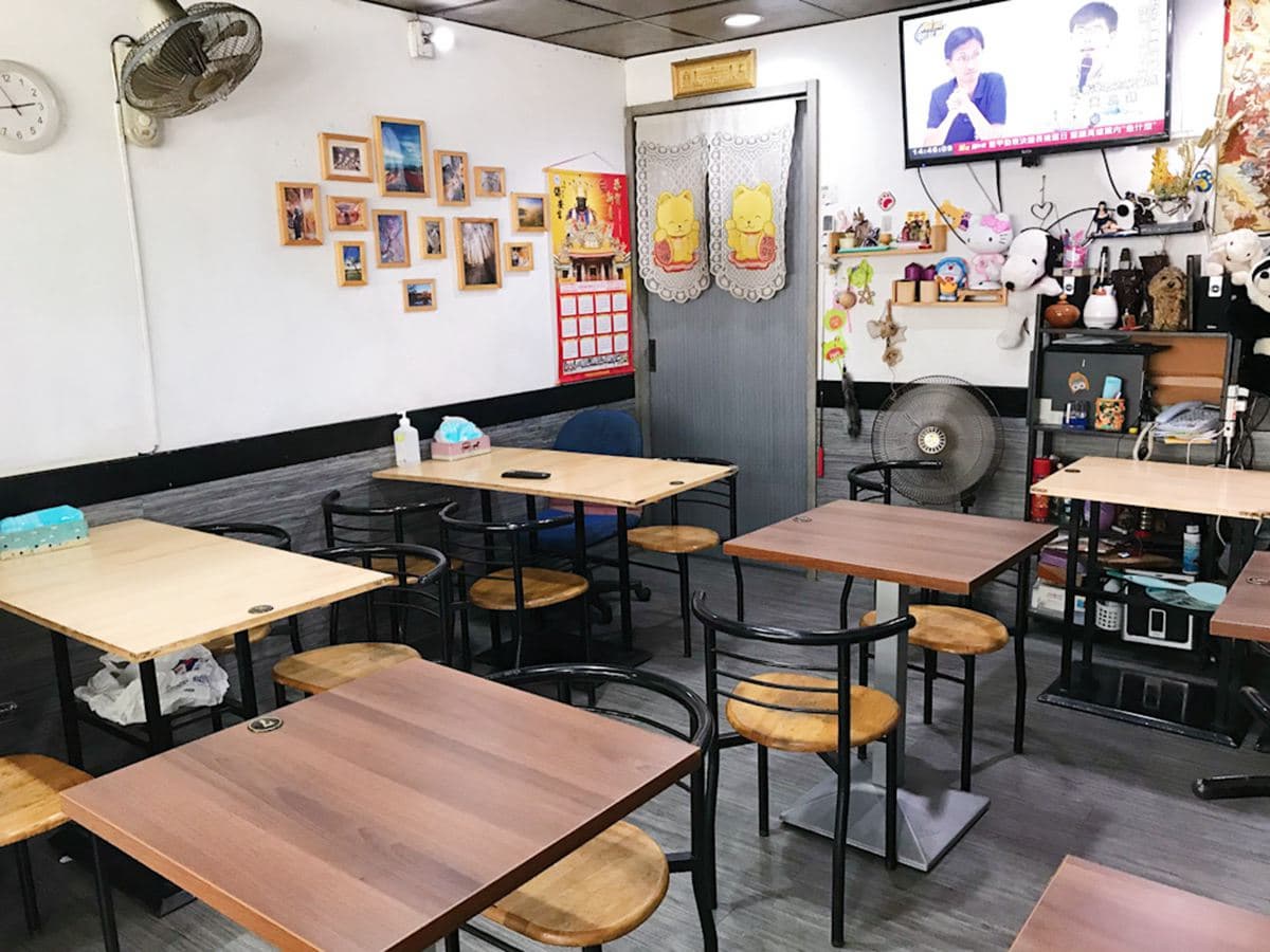 CP值破表!台南滿料剉冰只有夏天吃得到,1碗30元12種配料任你選 CP值破表!台南滿料剉冰只有夏天吃得到,1碗30元12種配料任你選