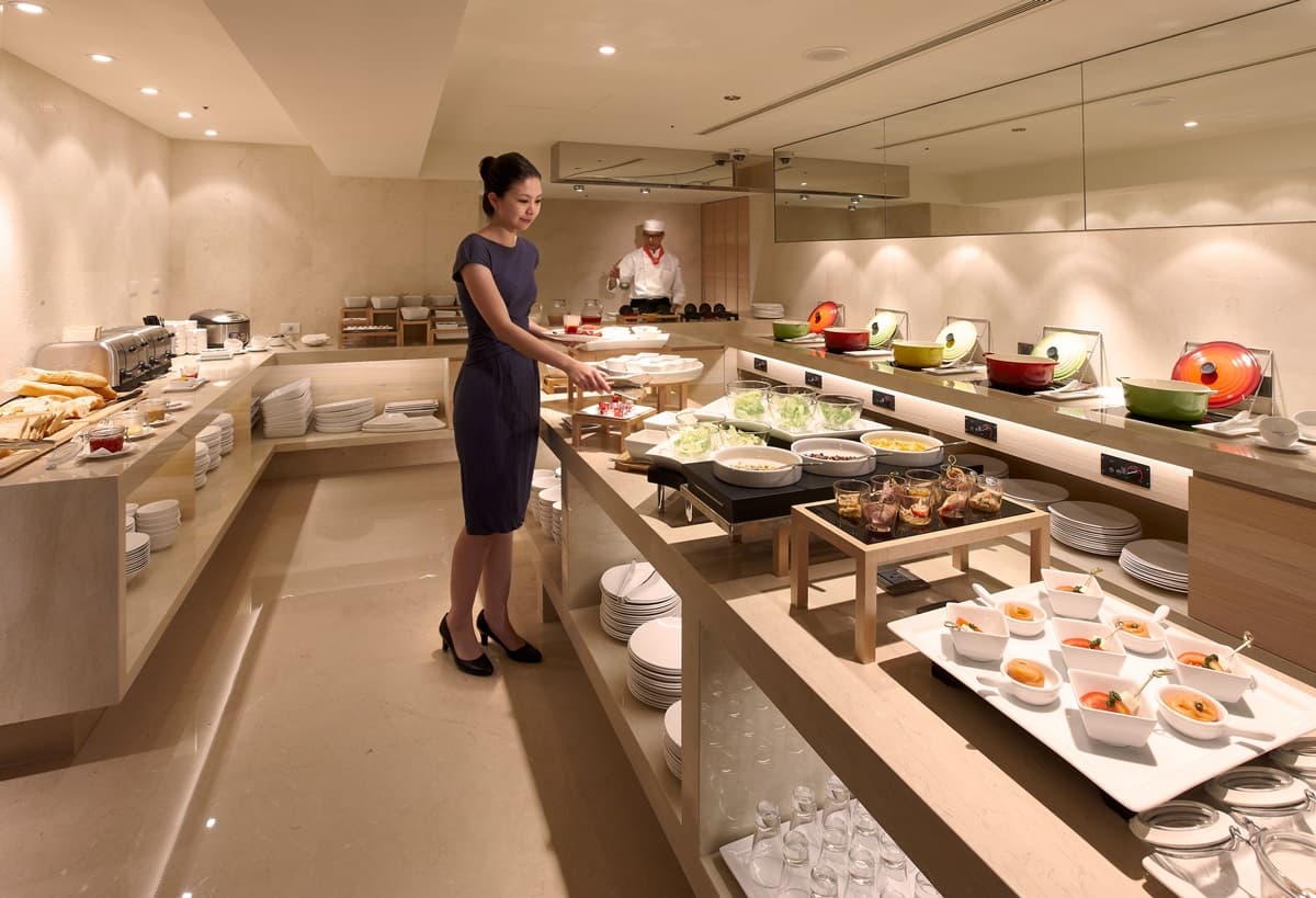 全台45家飯店「超狂8月優惠」!最低直接「0元入住」、Buffet「免費吃到飽」 全台45家飯店「超狂8月優惠」!最低直接「0元入住」、Buffet「免費吃到飽」