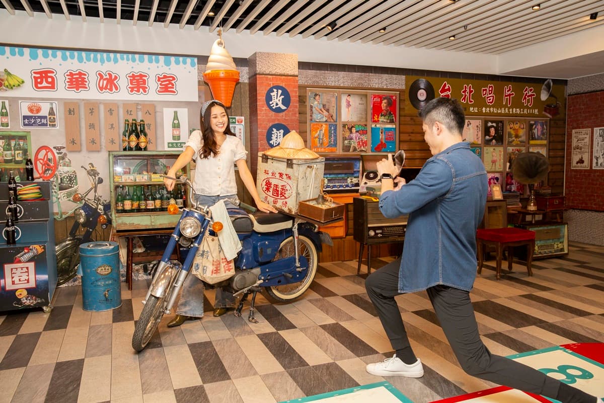 最低300元!爽玩3大「遊戲飯店」,任天堂主題房、復古冰菓室、近200坪賽車+露營 最低300元!爽玩3大「遊戲飯店」,任天堂主題房、復古冰菓室、近200坪賽車+露營